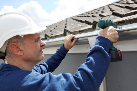 Gutter Installation in Memphis: Sizes, Materials, and What Stops Overflow