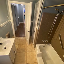 Rent-Ready-Bathroom-Renovation-Upgrade-in-Midtown-Memphis-TN 2